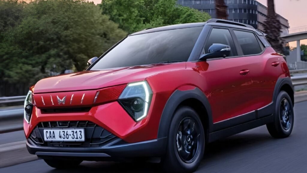 Mahindra XUV 3XO RevX Series Launched with New Trims and Features Starting at ₹8.94 Lakh